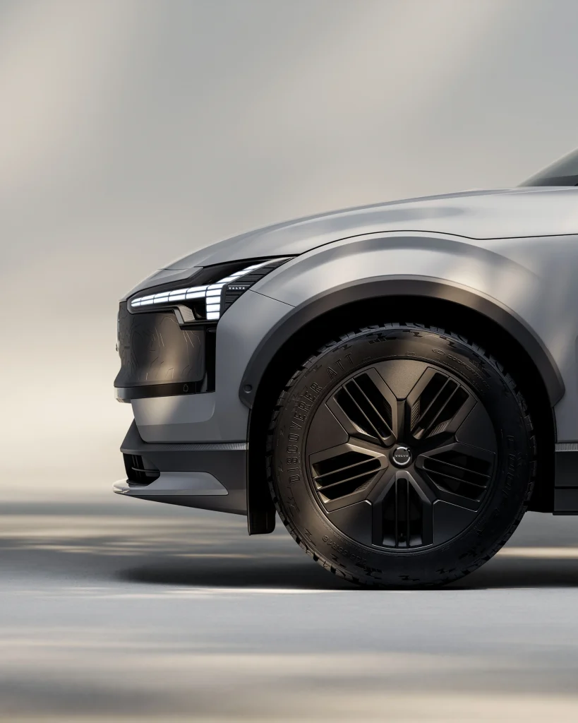Volvo EX30 Türkiye'de satışta! Elektrikli kompakt SUV, 475 km menzil ve 1.913.000 TL başlangıç fiyatıyla dikkat çekiyor.